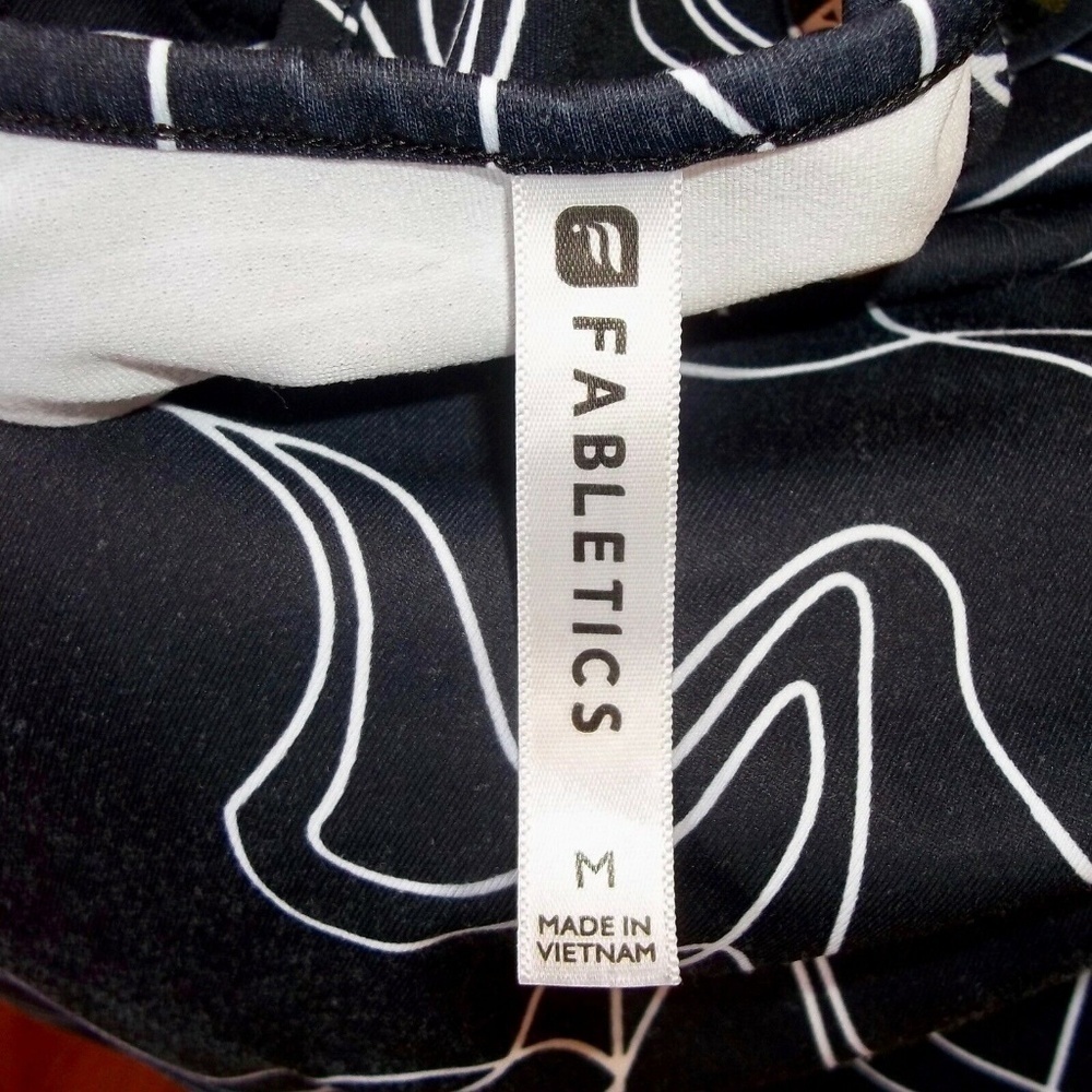 Fabletics Mary Tank Top RacerBack Athletic Top M - Picture 5 of 5